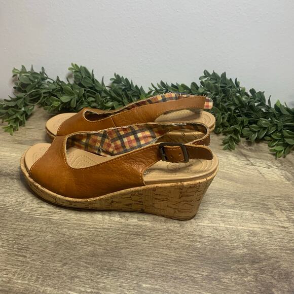 Crocs Brown Leather Slingback Cork Wedge Ladies Size 8 - Picture 1 of 5